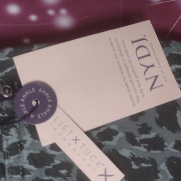 NYDJ slim boot cut olive cat jeans size 10 - Picture 3 of 5